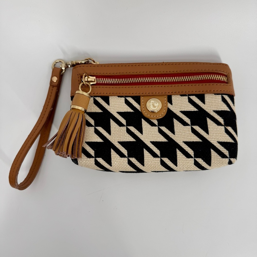 Spartina houndstooth tassel wristlet with brown leather trim